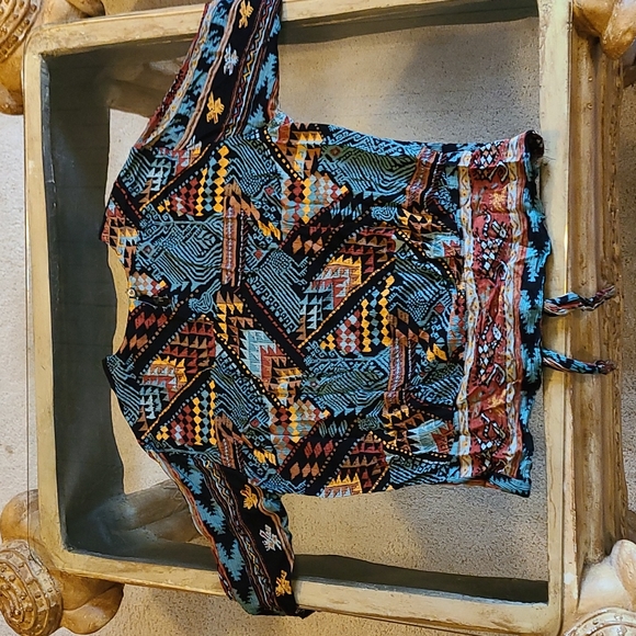 Patterned top size M - Picture 3 of 5